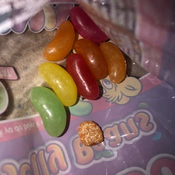 Haribo Jelibon İçinde Taş Şeklinde Cisim