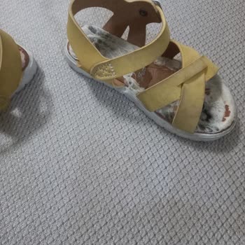 FLO Ayakkabı Dan Aldığım Sandaletin Kalitesi Hayal Kırıklığı Yarattı