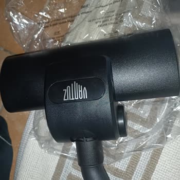 Karaca'dan Gelen Kırık Süpürge Başlığına Çözüm Bulunamıyor