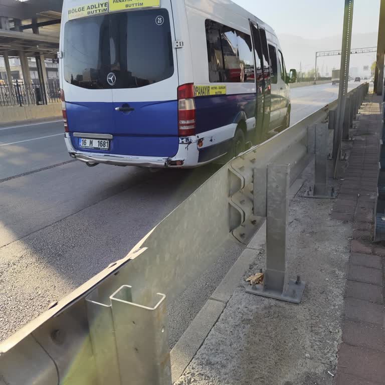 Şoförün Hakaret Dolu Tavırları Yolcuları Rahatsız Ediyor