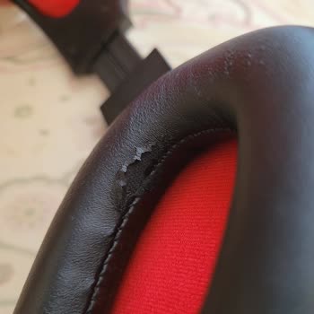 Rampage Rh1 Hectora Kulaklık Pedleri Hızla Soyuluyor