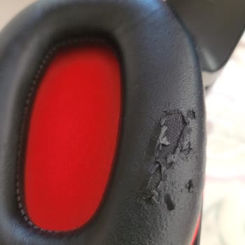 Rampage Rh1 Hectora Kulaklık Pedleri Hızla Soyuluyor