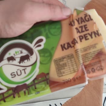 On Süt Tam Yağlı Kaşar Peynirinde Hijyen Sorunu