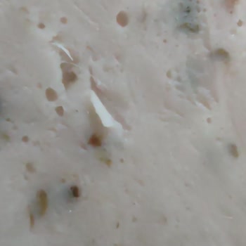 Polonez Hindi Füme Ürününde Beklenmedik Tüy Sorunu