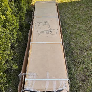 Bauhaus Delivered a Broken Swing and Delayed My Refund for Over a Week