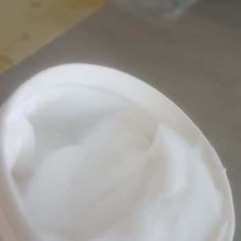 Aksöğüt Ekstraktlı Masaj Kremi Orijinalliği Şüpheli Ürün Ve Eksik Ambalaj Paramın İadesini İstiyorum