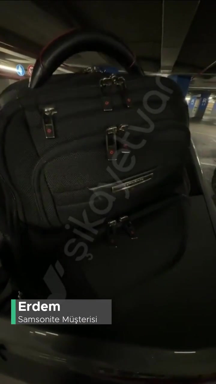 Samsonite Sırt Çantası Taşıma Saplarının Yırtılması! videonun kapak resmi