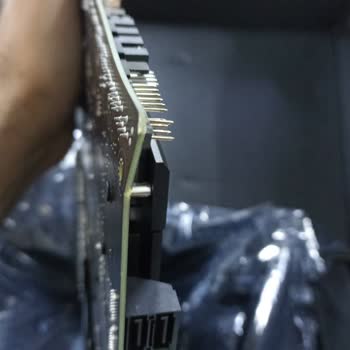 Kırık Anakart ve Haksız Ücret Talebi