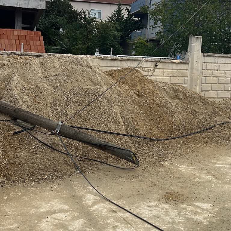 46 Gündür İnternet Direği Onarılmıyor, Faturalar Boşa Gidiyor