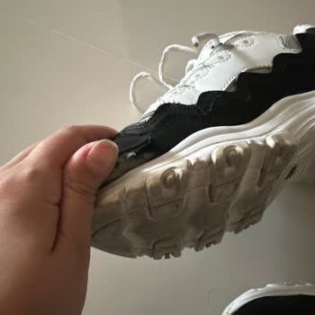 Skechers Ayakkabı Patladı A101 Destek Vermiyor