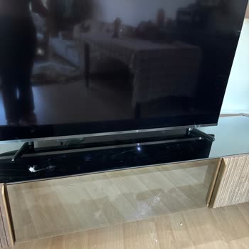 Kelebek Mobilya'dan Aldığımız TV Ünitesi Hayal Kırıklığı Yarattı