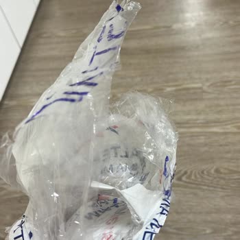 Kargo Kayboldu, İlgisizlik Zirvede