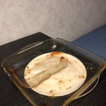 Borcam Ürününde Güvenlik Sorunu: Fırında Kırılma ve Dökülme