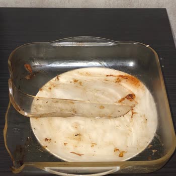 Borcam Ürününde Güvenlik Sorunu: Fırında Kırılma ve Dökülme