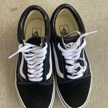 Vans ayakkabının deri kısmı soyuluyor, iade talep ediyorum