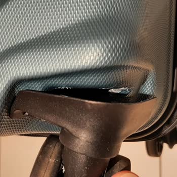 Pierre Cardin Giyim Şikayeti