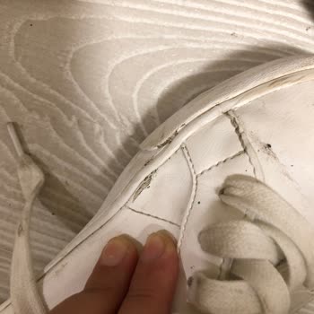 Üçüncü günde açılan ayakkabılar hayal kırıklığı yarattı