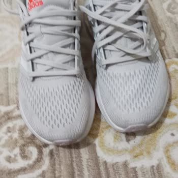 Kullanılmış Ayakkabı Şoku: Adidas'tan Beklenmeyen Hata