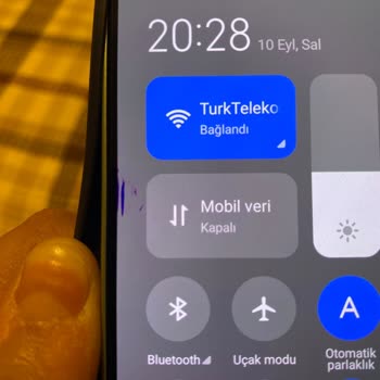 Xiaomi Redmi Note 13 Telefonumun Ekran Sorunları ve Servis Mağduriyeti