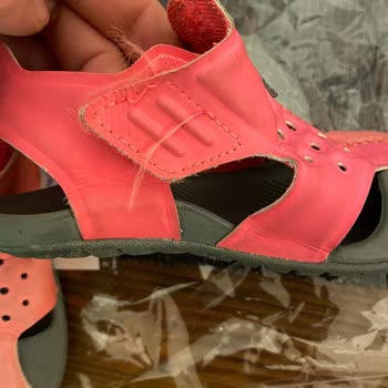 Boyner'den Alınan Nike Bebek Sandaletin Hızla Deforme Olması