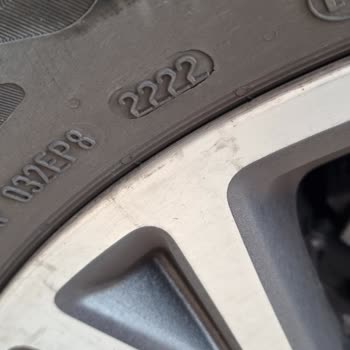 Yeni araç lastiklerinde beklenmedik aşınma sorunu