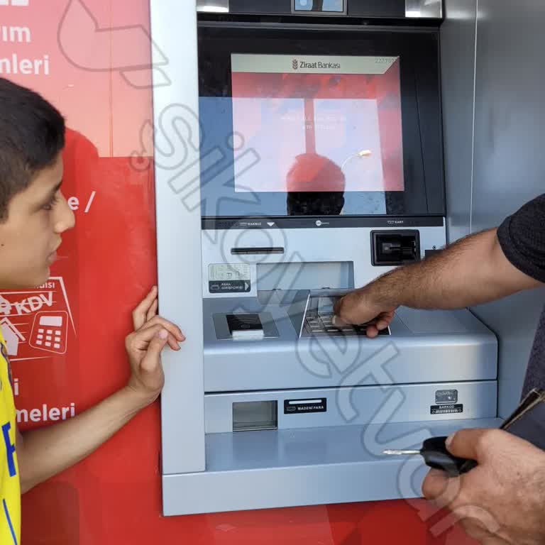 ATM'de Yaşanan Sorunlar ve Kart Teslimatı Krizi