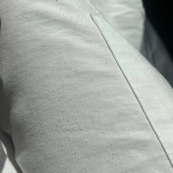 Müşteri Memnuniyeti Sıfır: Garantisiz Pantolon ve İlgisiz Hizmet