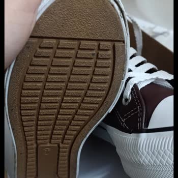 FLO Ayakkabı Mağduriyeti İki Günlük Ayakkabı Yırtıldı