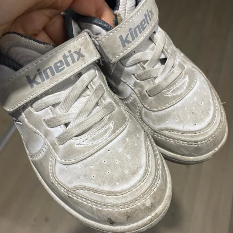 Kinetix Ayakkabının Beklenmedik Toz ve Koku Sorunu