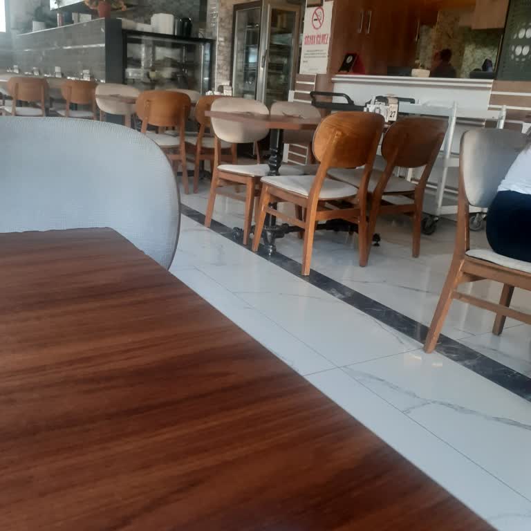 Yanlış Hesap ve Kalitesiz Yemek Deneyimi