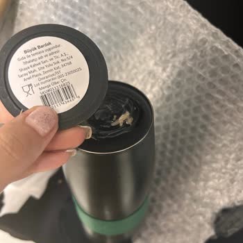 Starbucks Thermos Fell Apart After First Use – Requesting Refund