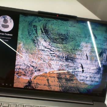 Lenovo Servisinde Ölü Piksel Sorunu ve Beklenmedik Masraf