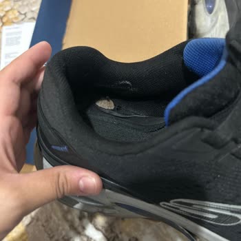 Skechers Ayakkabılarında Beklenmedik Kalite Sorunu ve İade Talebi