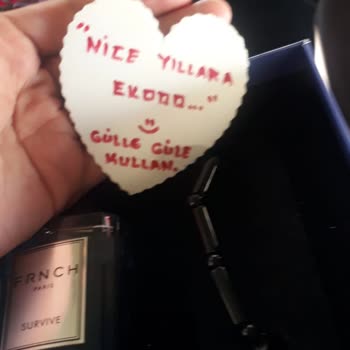 Yanlış Teslimat: Telefon Yerine Parfüm Geldi!