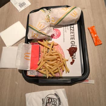 Soğuk Ve Taze Olmayan Ürünler: Sincan Arasta McDonald's Deneyimi!