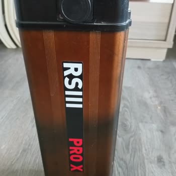 Müşteri Hizmetleri ve Bayi Arasında Kalan Renk Değiştiren Şarj Bloğu Sorunu