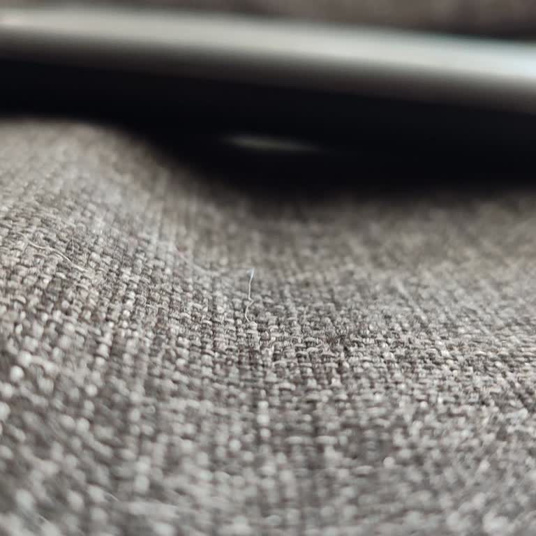 Vivense'nin İlgisizliği ve Çöken Koltuk Süngeri