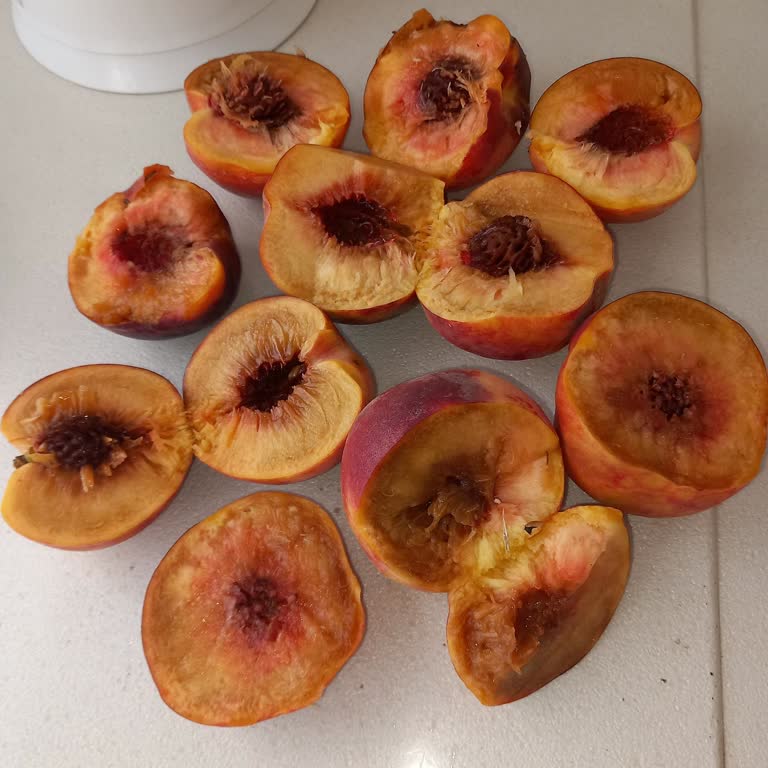 Migros Bozuk Şeftalilerle Hayal Kırıklığı
