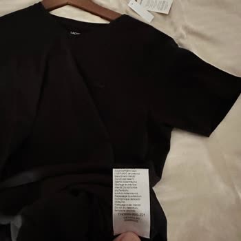 Lacoste Yanlış Üretim Yılı Gönderimi Ve İlgisiz Müşteri Hizmeti