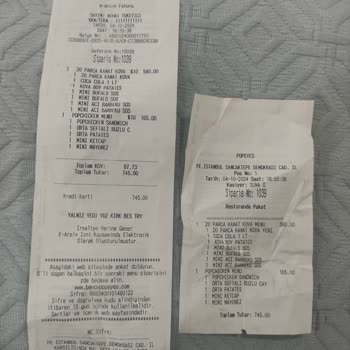 Pop Chicken Menüsünden Çıkan Saç Şoku