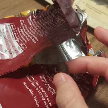 Simbat Soslu Cips Fıstıkta Şok Edici Yabancı Madde