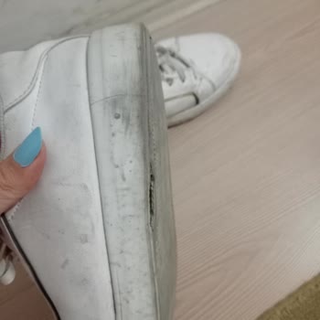 Yeni Aldığım Ayakkabının Altı Açıldı