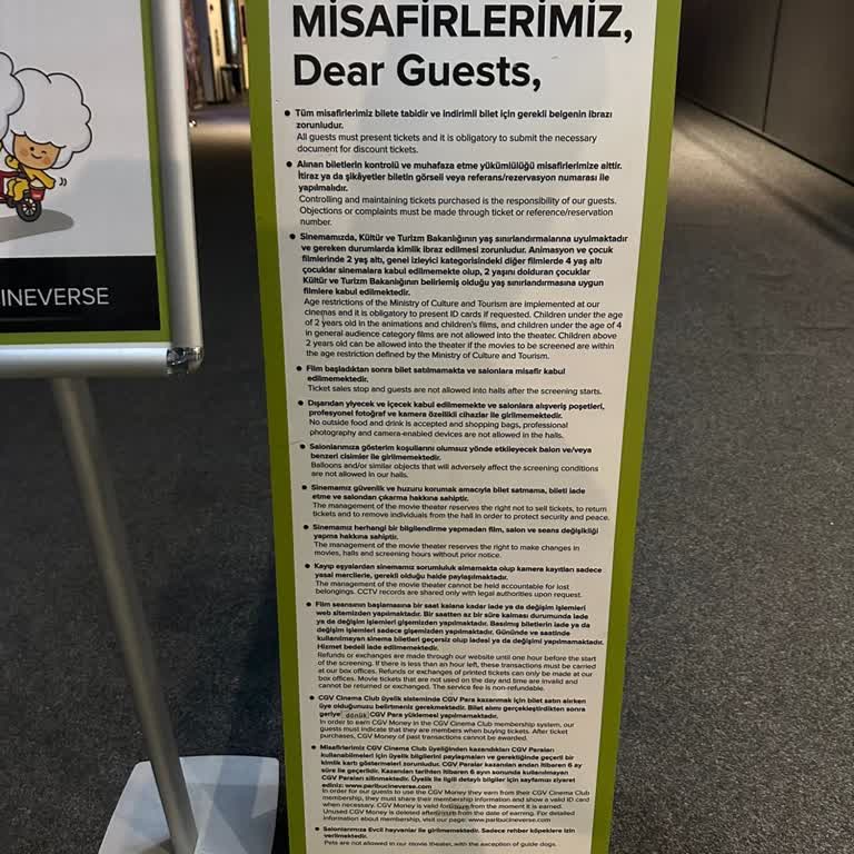 Sinema Salonunda Poşet Krizi: Kişisel Eşyalara Güven Yok!