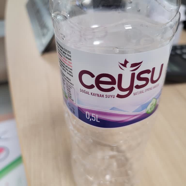 Hastane Kafeteryasında Fahiş Su Fiyatları