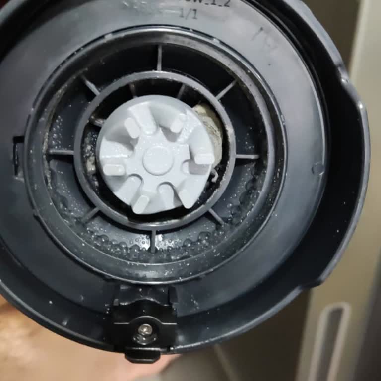 Blender Dişli Contası Kullanımda Eriyor