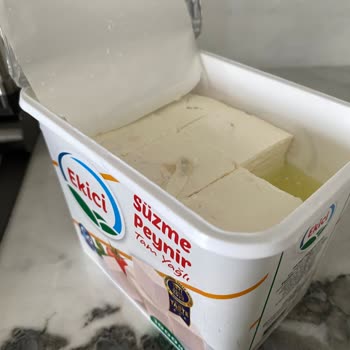 Son Kullanma Tarihi Gelmemiş Ekici Peynirde Küf ve Kalite Sorunu