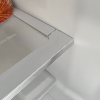 Buzdolabı Buzluk Rafının Kendi Kendine Kırılması