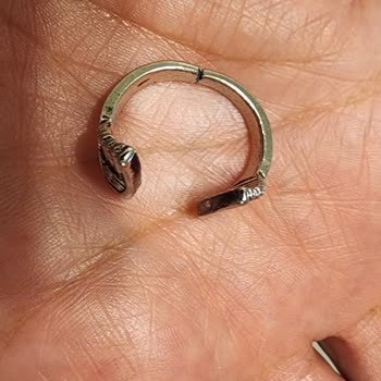 Sahte Gümüş Ürünlerle Aldatılan Müşteri