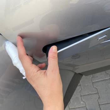 Kapı Tasarımı Parmakları Tehlikeye Atıyor!