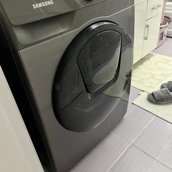 Samsung Çamaşır Makinesi Yağ Lekesi ve Yırtılma Sorunu